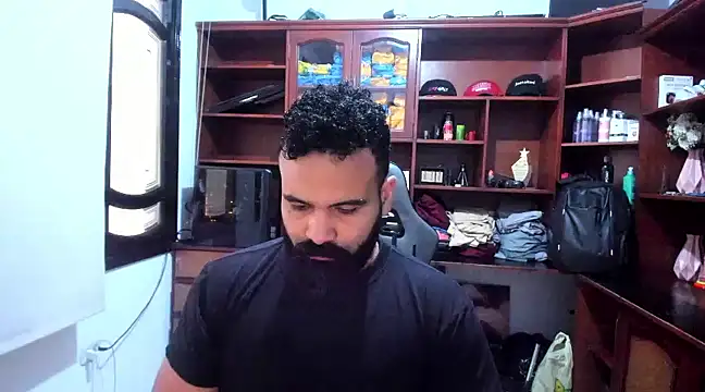 Snapshot of Drako_Argentii chatting on 12-23-24, 08:03 Drako Argentii online show from 12-23-24, 08:03