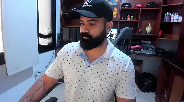 Snapshot of Drako_Argentii chatting on 12-24-24, 05:44 Drako Argentii online show from 12-24-24, 05:44