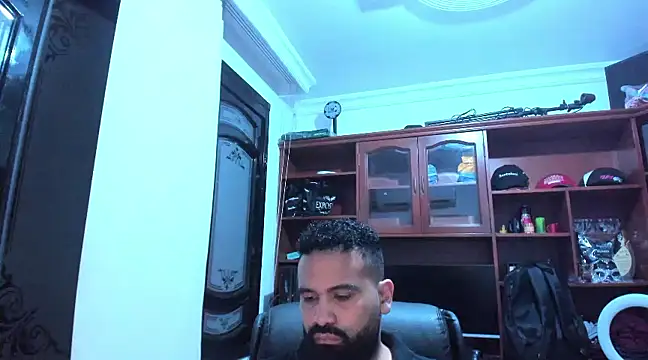 Snapshot of Drako_Argentii chatting on 02-04-25, 11:27 Drako Argentii online show from 02-04-25, 11:27