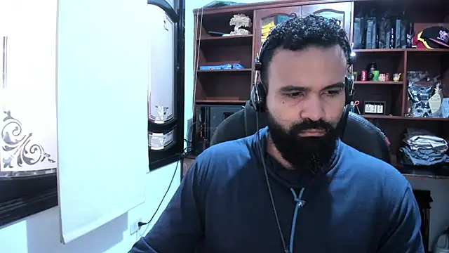 Snapshot of Drako_Argentii chatting on 02-24-25, 12:59 Drako Argentii online show from 02-24-25, 12:59