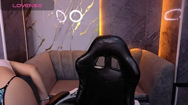 victoria castillo b online show from 02-28-26, 03:07