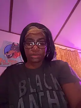 Snapshot of xDestineeXX chatting on 10-02-25, 03:35 xDestineeXX online show from 10-02-25, 03:35