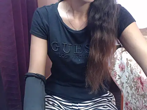 Snapshot of Angel_kiyara chatting on 09-23-25, 06:44 Angel kiyara online show from 09-23-25, 06:44