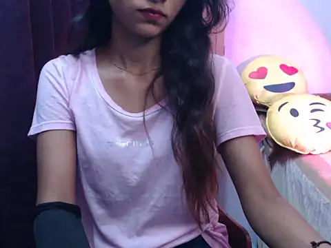 Snapshot of Angel_kiyara chatting on 10-07-25, 08:06 Angel kiyara online show from 10-07-25, 08:06