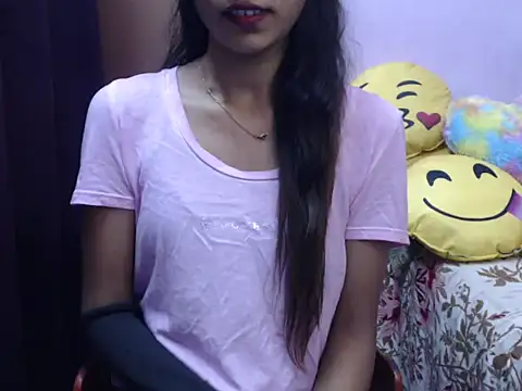 Snapshot of Angel_kiyara chatting on 10-17-25, 06:54 Angel kiyara online show from 10-17-25, 06:54