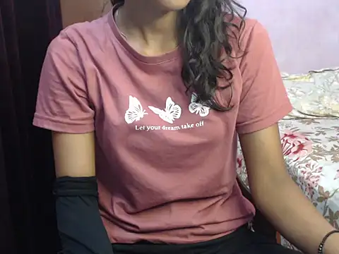 Snapshot of Angel_kiyara chatting on 05-31-26, 05:59 Angel kiyara online show from 05-31-26, 05:59
