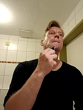 MArciQuarky online show from 10-04-25, 02:26