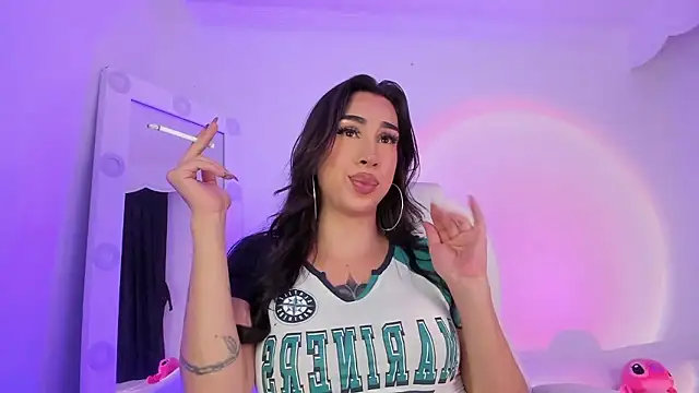 Snapshot of JulietaBomGV chatting on 12-03-24, 06:37 JulietaBomGV online show from 12-03-24, 06:37