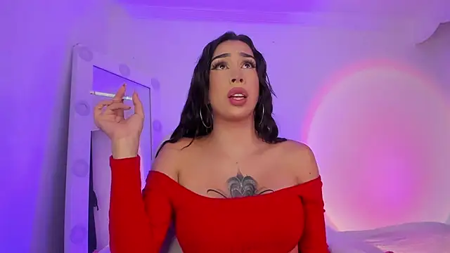 Snapshot of JulietaBomGV chatting on 01-16-25, 02:41 JulietaBomGV online show from 01-16-25, 02:41