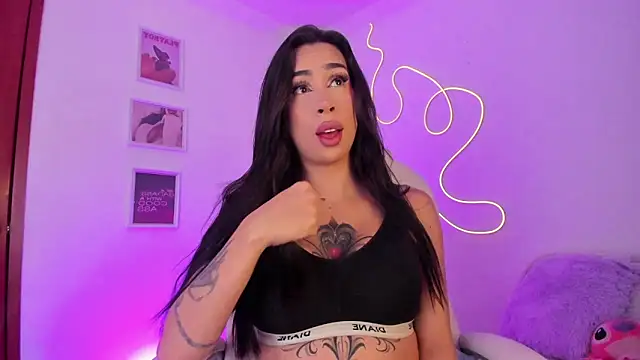 Snapshot of JulietaBomGV chatting on 03-11-25, 09:45 JulietaBomGV online show from 03-11-25, 09:45