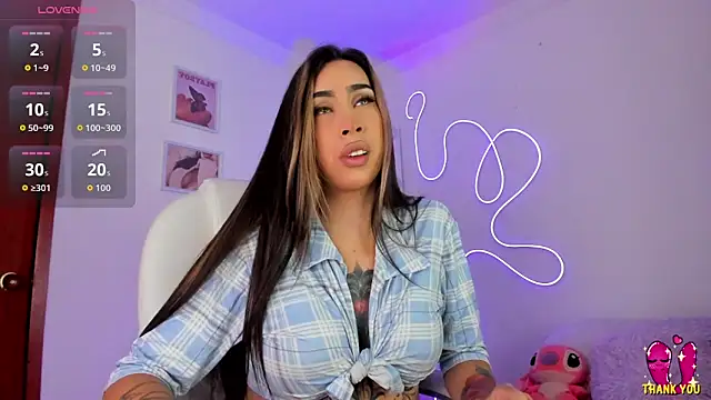 Snapshot of JulietaBomGV chatting on 09-30-25, 02:49 JulietaBomGV online show from 09-30-25, 02:49