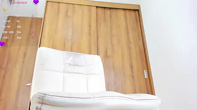 charlotte cruzx online show from 12-22-24, 08:38