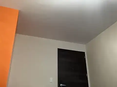 littlelatinhunter online show from 10-27-25, 11:25