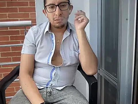 littlelatinhunter online show from 06-01-26, 07:04