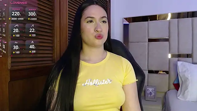 sofiaduque 26 online show from 02-21-25, 08:49