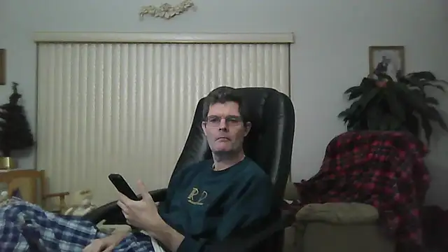 Snapshot of Copfiremen4566 chatting on 12-30-24, 05:48 Copfiremen4566 online show from 12-30-24, 05:48