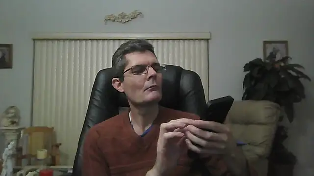 Snapshot of Copfiremen4566 chatting on 02-04-25, 06:14 Copfiremen4566 online show from 02-04-25, 06:14