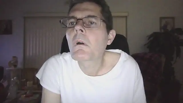 Snapshot of Copfiremen4566 chatting on 10-10-25, 03:49 Copfiremen4566 online show from 10-10-25, 03:49