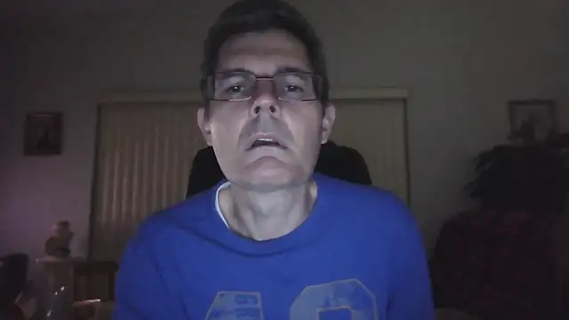 Snapshot of Copfiremen4566 chatting on 10-16-25, 03:51 Copfiremen4566 online show from 10-16-25, 03:51