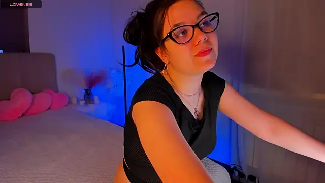 Snapshot of SelenaaSky chatting on 12-08-24, 05:01 SelenaaSky online show from 12-08-24, 05:01