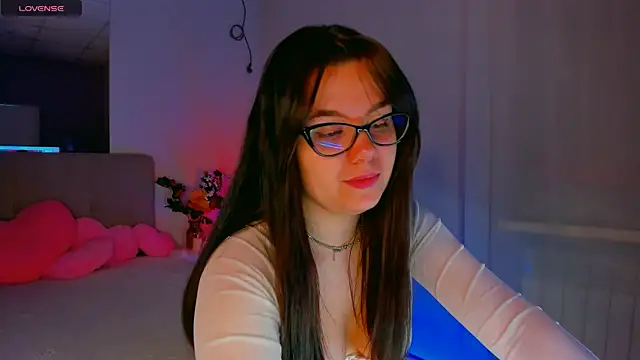 Snapshot of SelenaaSky chatting on 12-13-24, 05:54 SelenaaSky online show from 12-13-24, 05:54