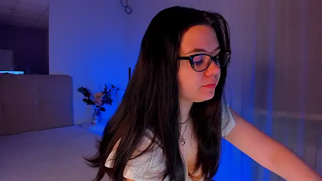 Snapshot of SelenaaSky chatting on 12-20-24, 11:32 SelenaaSky online show from 12-20-24, 11:32