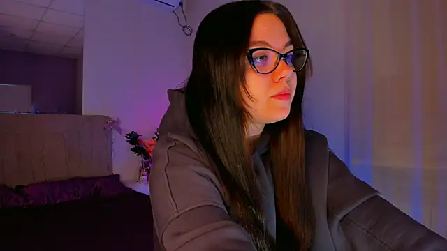 Snapshot of SelenaaSky chatting on 01-06-25, 01:52 SelenaaSky online show from 01-06-25, 01:52