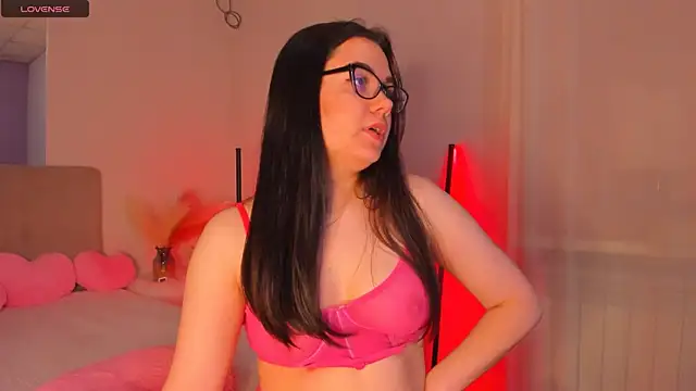 Snapshot of SelenaaSky chatting on 02-09-25, 04:40 SelenaaSky online show from 02-09-25, 04:40