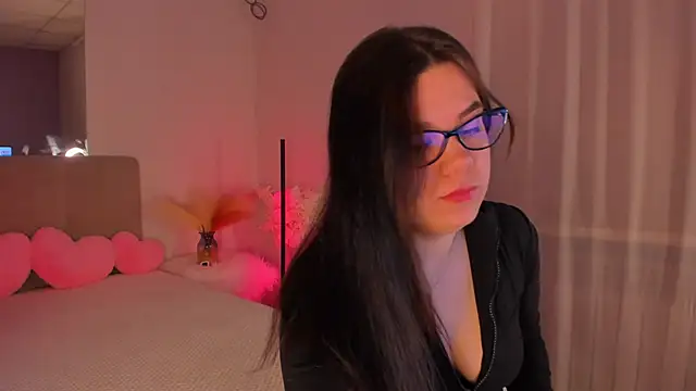 Snapshot of SelenaaSky chatting on 03-02-25, 01:38 SelenaaSky online show from 03-02-25, 01:38