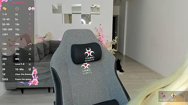 LovelyBianca online show from 09-21-25, 08:10