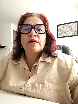 Snapshot of MARIANMILLS__ chatting on 03-17-25, 12:57 MARIANMILLS   online show from 03-17-25, 12:57