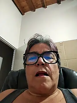 MARIANMILLS   online show from 04-17-26, 10:57