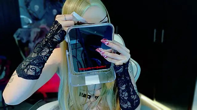 Madison Jackson online show from 11-08-25, 10:08