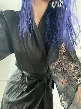 Erotic Synth Goddess online show from 12-31-24, 11:31