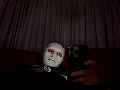 Snapshot of IL_GINECOLOGO_ chatting on 10-18-25, 11:27 IL GINECOLOGO  online show from 10-18-25, 11:27