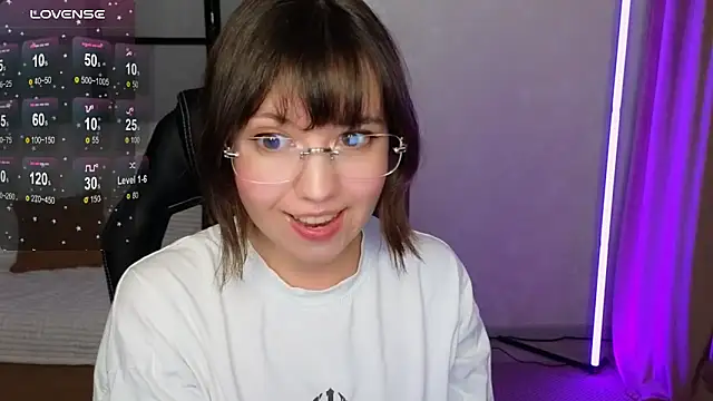 Lina Brownie online show from 11-27-25, 03:14