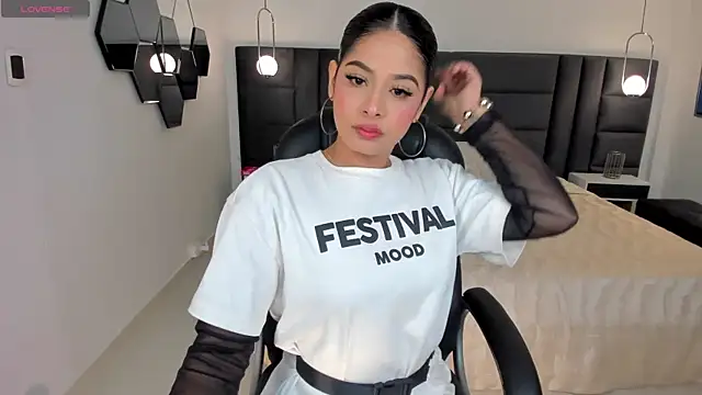 AlyssaDean online show from 09-20-25, 11:11