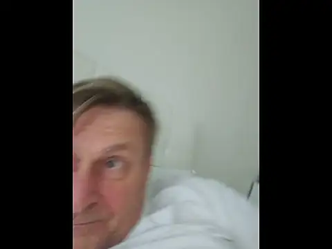 Snapshot of johnnym1 chatting on 02-17-26, 07:05 johnnym1 online show from 02-17-26, 07:05