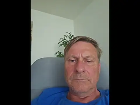 Snapshot of johnnym1 chatting on 05-24-26, 09:14 johnnym1 online show from 05-24-26, 09:14