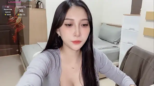 yu5888 online show from 10-17-25, 10:07