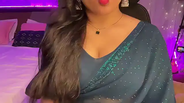 Spice-Summi online show from 04-24-26, 07:22