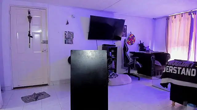 Snapshot of Acid666_alice chatting on 09-25-25, 03:38 Acid666 alice online show from 09-25-25, 03:38