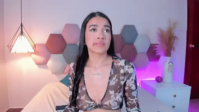 LeaahCarter online show from 12-10-24, 06:06