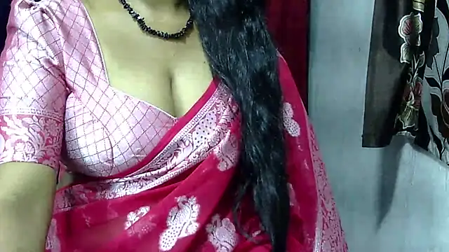 Snapshot of samyukthapuretelugu chatting on 03-02-25, 02:43 samyukthapuretelugu online show from 03-02-25, 02:43