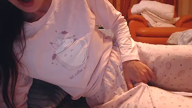 LovelyAndraGirl online show from 10-29-25, 09:16