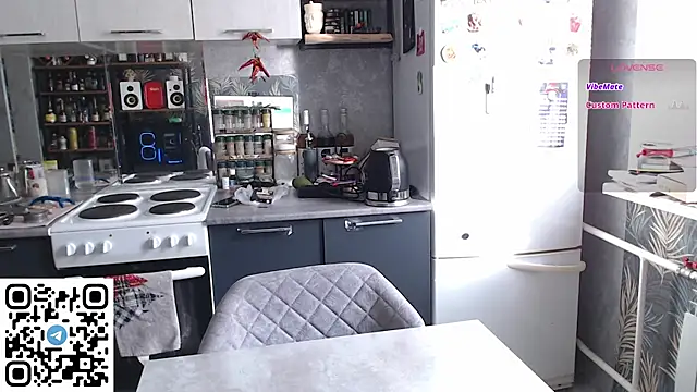 Snapshot of Kelly_Hardy chatting on 03-14-25, 08:53 Kelly Hardy online show from 03-14-25, 08:53