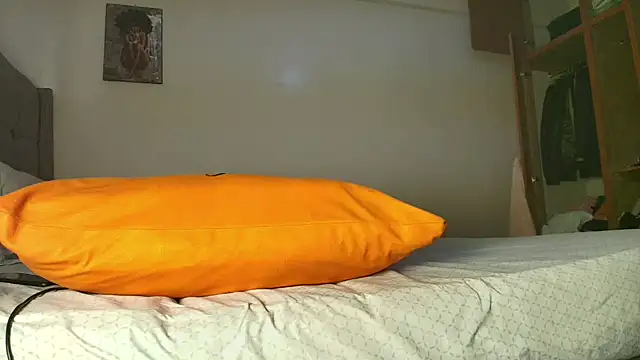 t-NaughtyLicia online show from 09-23-25, 06:16