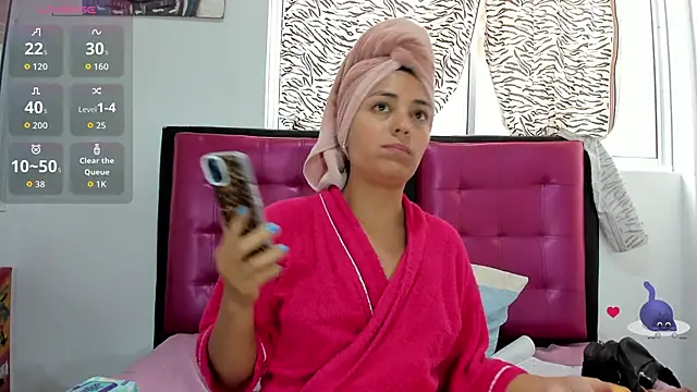 Snapshot of AlanaLars chatting on 02-13-26, 09:11 AlanaLars online show from 02-13-26, 09:11