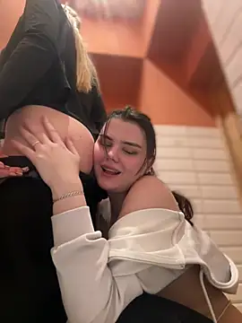 Snapshot of NikaMur chatting on 02-03-25, 08:46 NikaMur online show from 02-03-25, 08:46