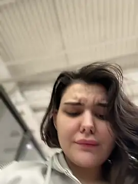 Snapshot of NikaMur chatting on 02-05-25, 06:46 NikaMur online show from 02-05-25, 06:46